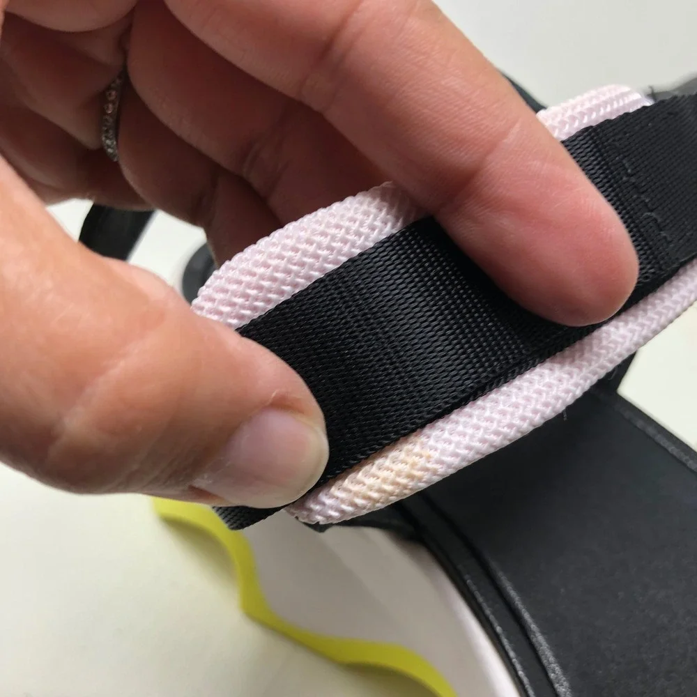 Sorel Kinetic Impact Y-Strap High Sandals Womens 9 Black Yellow Bold Athleisure